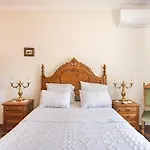 Casa Da Aldeia - Exclusive Upper Floor With 3 Bedrooms And Private Pool Vakantiehuis *