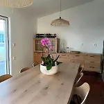 Vakantiehuis Casa Da Aldeia - Exclusive Upper Floor With 3 Bedrooms And Private Pool Fuinhas