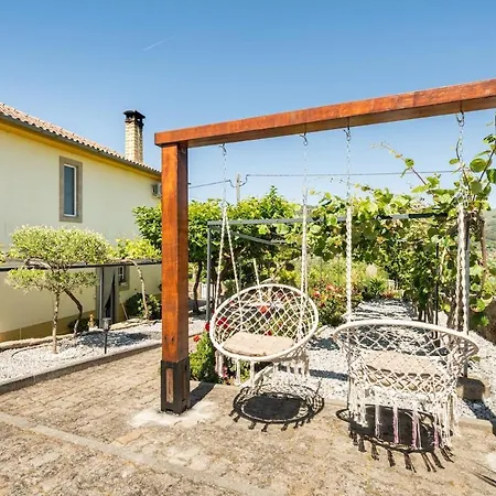 Casa Da Aldeia - Exclusive Upper Floor With 3 Bedrooms And Private Pool * Fuinhas
